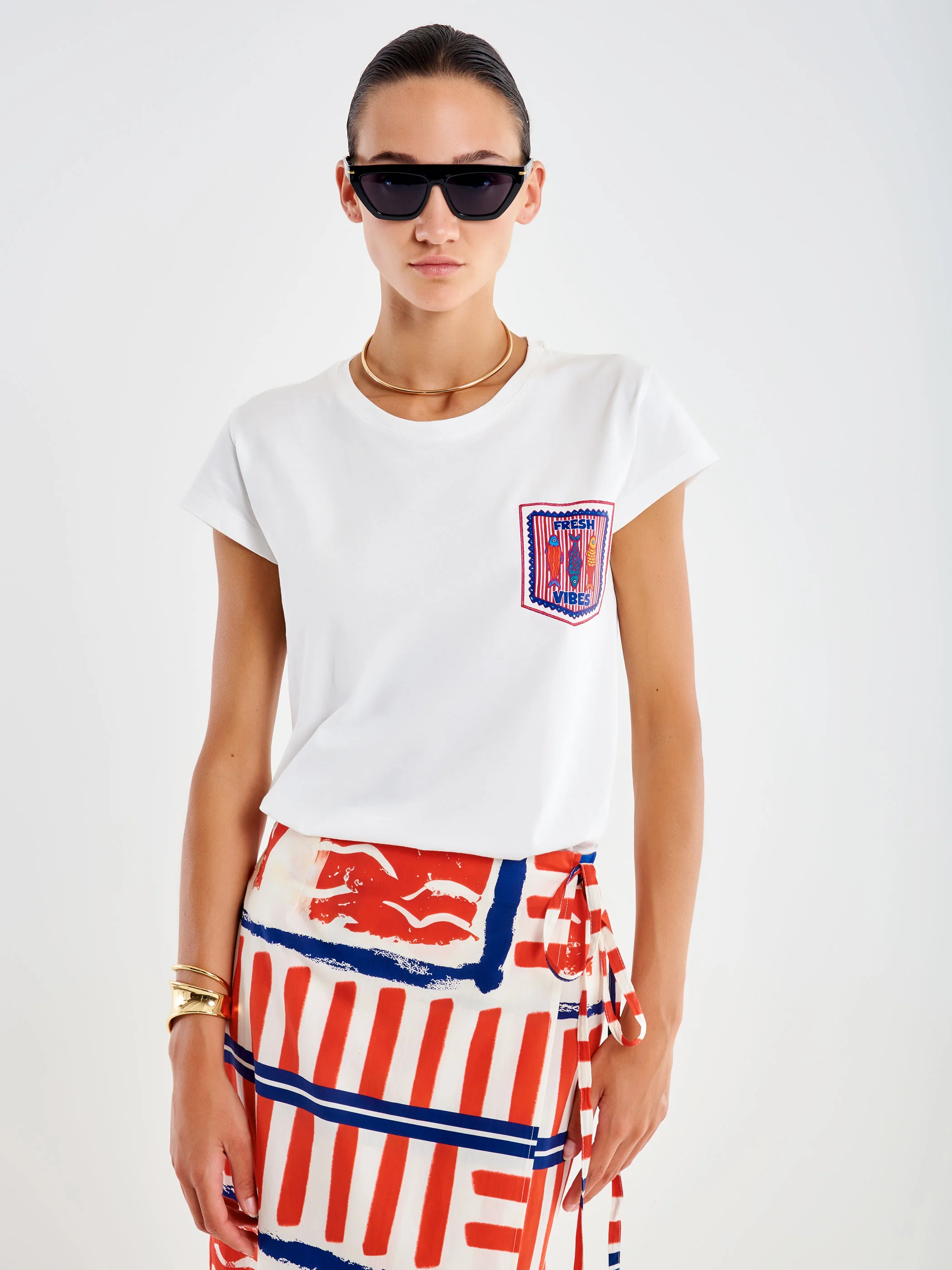 T-Shirt con Taschino Stampato